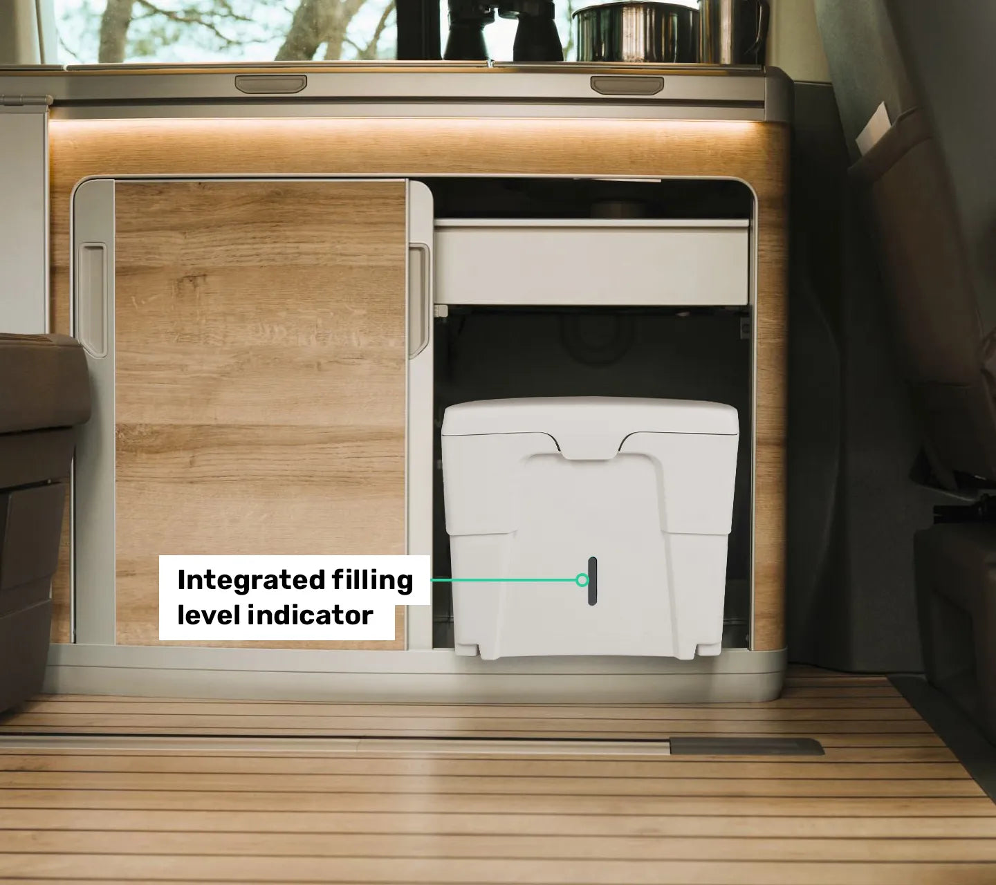 TROBOLO WandaGO Lite compact composting toilet level indicator